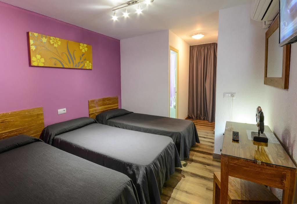 Hostal Ancora Lloret de Mar Extérieur photo